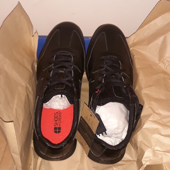 size 16 non slip shoes